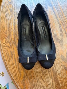 Dana Buchman Black Wedge Flats with Bow and Metal Accent
